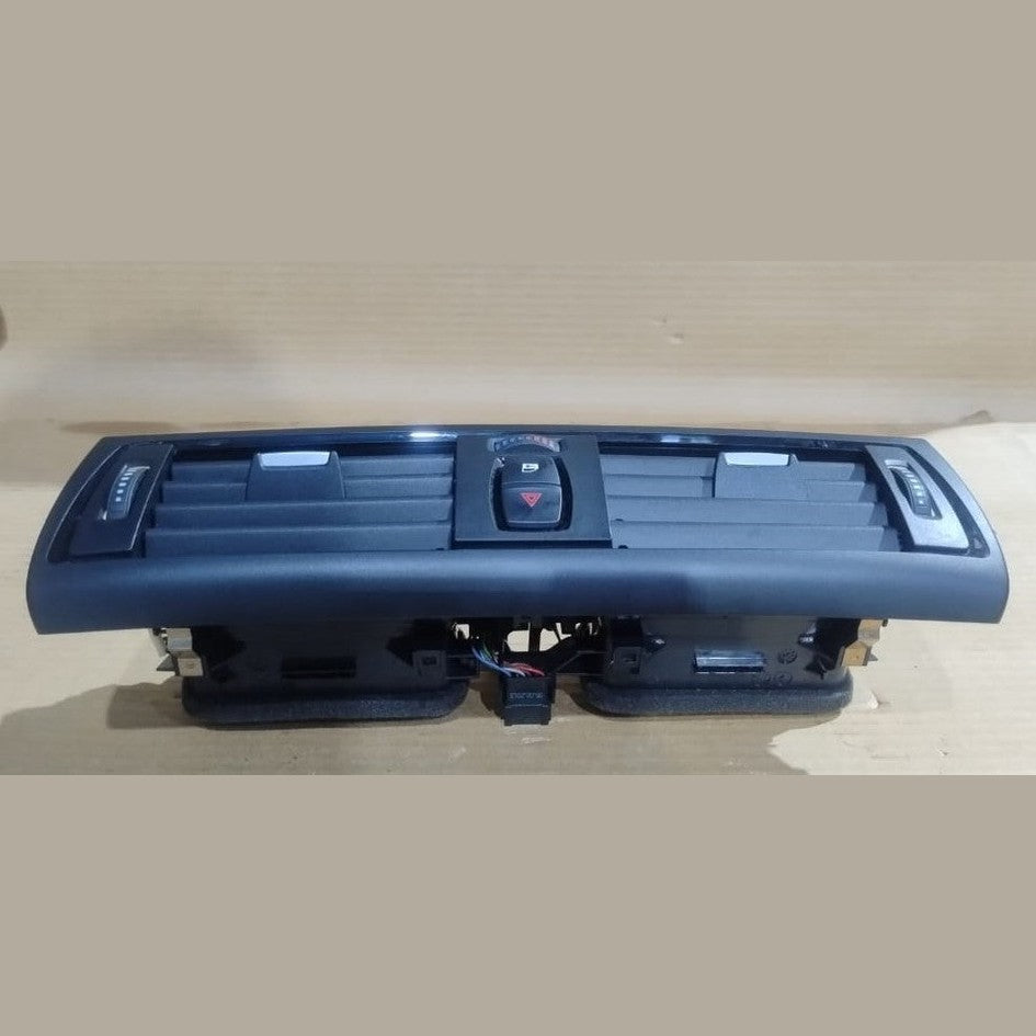 BMW F20 F21 F22 Dashboard Center Vent Fresh Air Grille 9207116 OEM