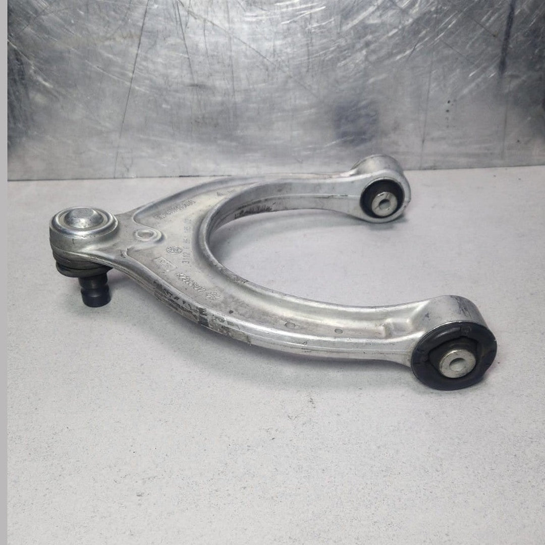 2018 BMW 540i Front Upper Control Arm 686118502 5 Series G30 G31