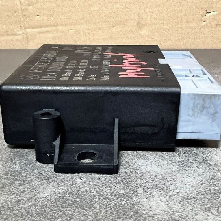 2014-2016 Mercedes E350 W212 Parking Distance Assist PDC Module A000 9008004 OEM