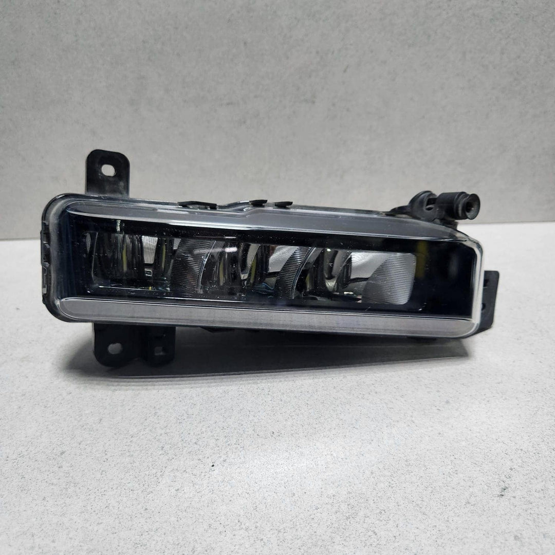 Genuine 2019-2023 BMW 330i Front Left Fog Light 8089525 3 Series G20 G28