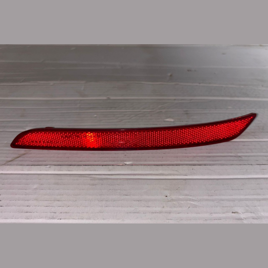 BMW F31 REAR BUMPER REFLECTORS LEFT RIGHT 7285745 7285746 SET