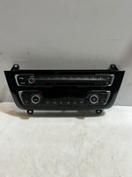 Bild in die Galerieansicht laden, 2012-2018 BMW 320i F30 F31 F35 A/C Climate Control Panel 9358939 OEM
