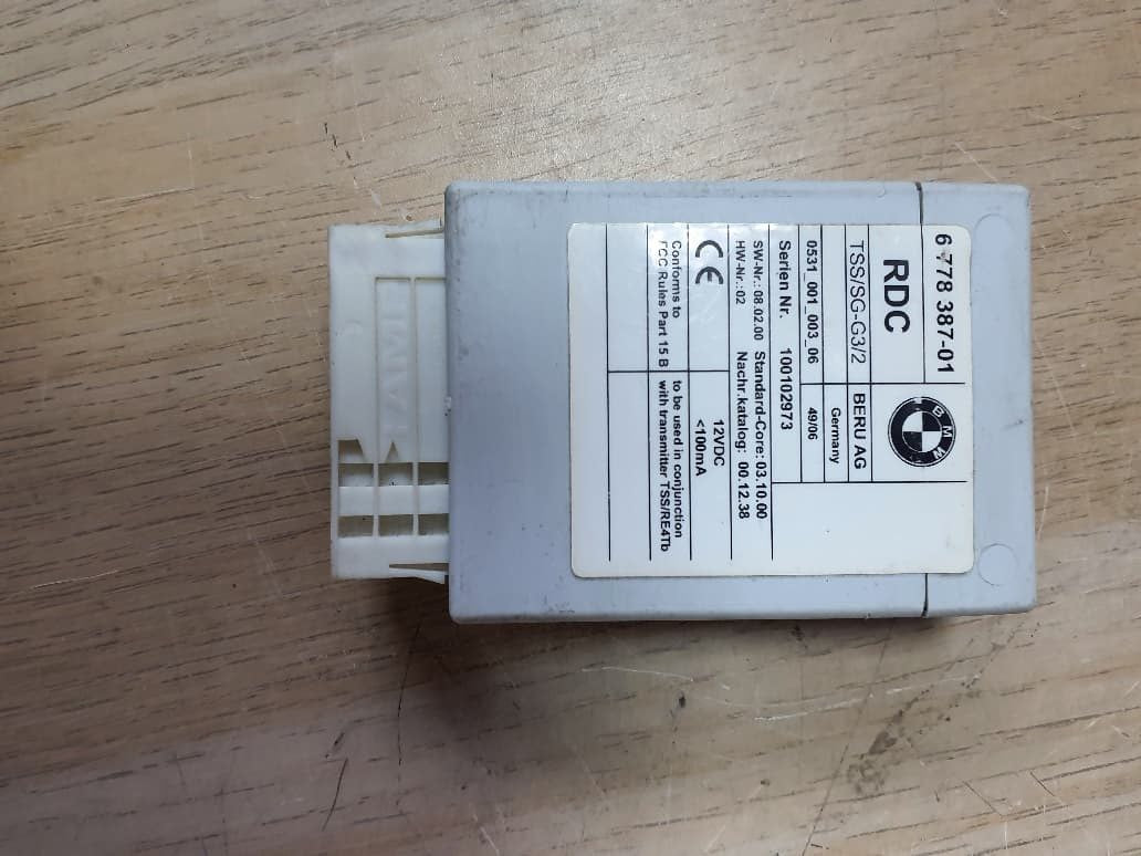 2003-2010 BMW E60 E63 E70 E90 E92 Tire Pressure Control Module RDC 6778387