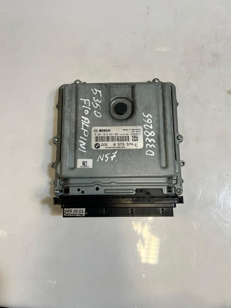 BMW 5' F10 N57 535D Engine Control Unit ECU SET DDE+ CAS4+ 1KEY 8573574 OEM