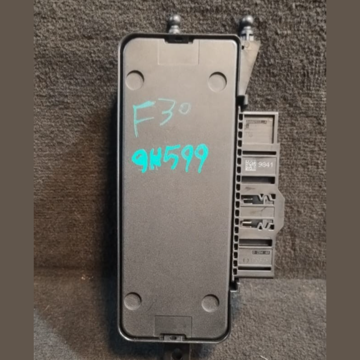 BMW F20 F21 F30 F32 srs CONTROL MODULE / SRS ECU P/N - 6826983
