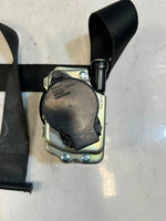 Bild in die Galerieansicht laden, 2014-2018 BMW X5 F15 Front Right Passenger Seat Belt Retractor 624641200F OEM