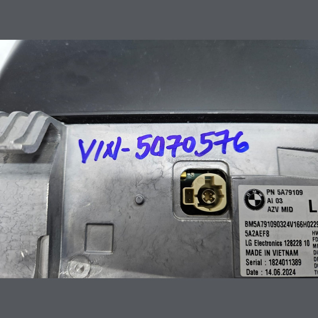 5A79109-2024 BMW X1 U11 RHD Multifunctional Display Screen OEM