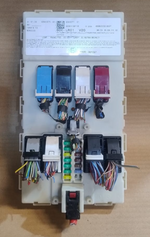 Load image into Gallery viewer, OEM BMW F15 F16 F85 F86 X5 X6 BODY CONTROL JUNCTION BOX MODULE FEM-9343371