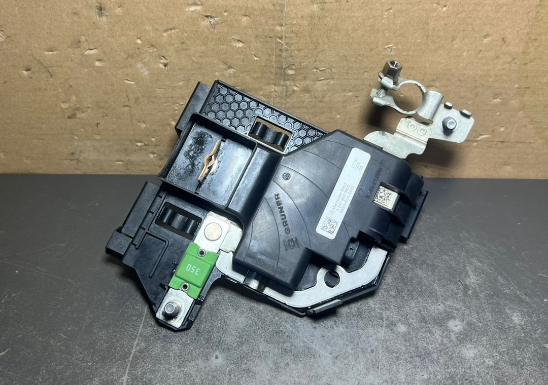 18-22 Mercedes-Benz W247 W118 CLA Battery Fuse Box Current Limiter A247 9063603