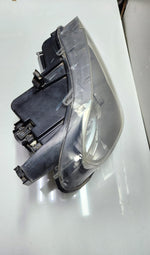 Bild in die Galerieansicht laden, BMW  X5 Xenon Headlight  7221894 X5 E70 OEM