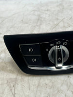 Bild in die Galerieansicht laden, BMW 5 Series G30 G31 F90 Headlight Control Switch 6841883 OEM