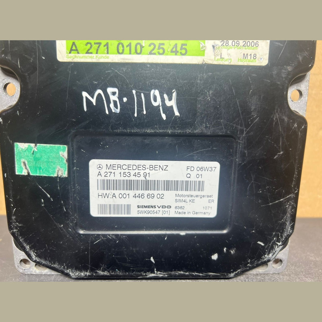 03-06 Mercedes W203 C-Class Engine Control Module Unit ECM ECU A271 0102545 OEM
