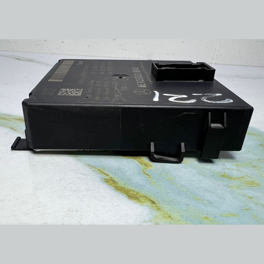 2007-2013 Mercedes-Benz W221 S-Class Gateway Control Module A221 9006702 OEM