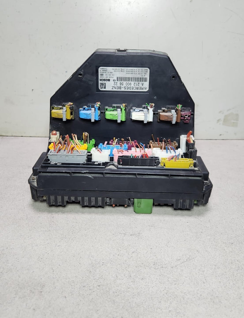 Mercedes-Benz C W204 Control Module Unit Sam Fuse Box A2129005622 