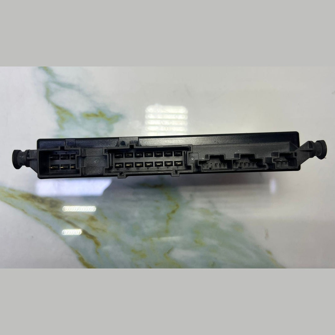 Mercedes W164 GL350 ML Third Seat Row Power Folding Control Module A164 8204226