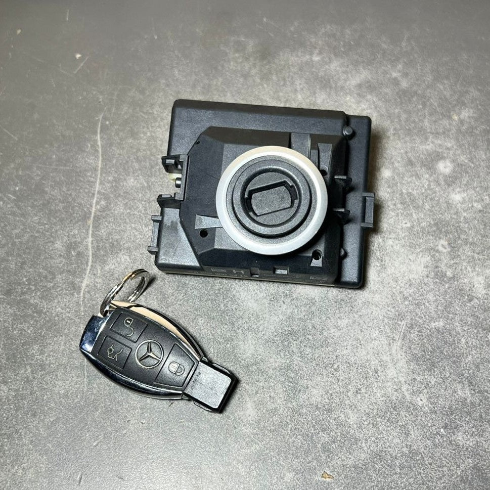 14-20 Mercedes W205 C-Class Ignition Switch Module Unit W/key A205 9003419 OEM