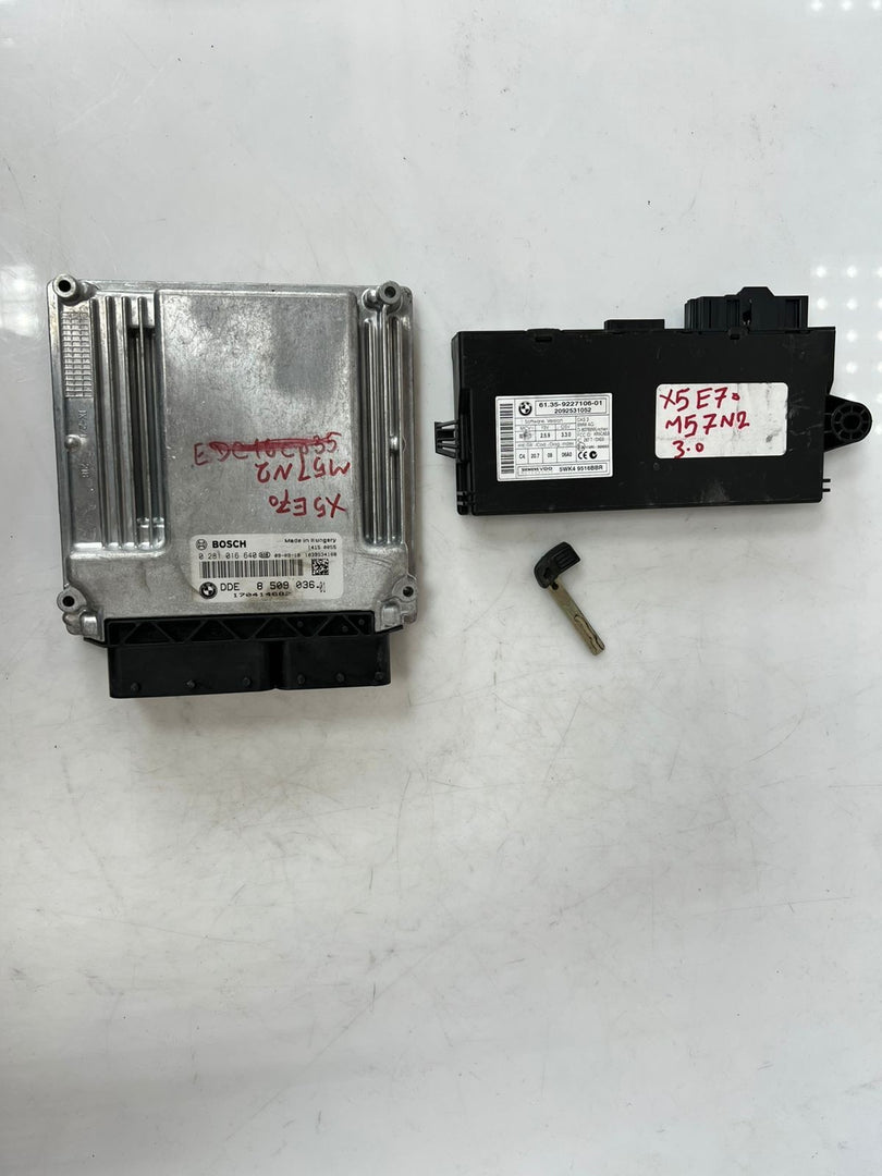 BMW X5 E70 M57N2 3.0 ENGINE CONTROL UNIT ECU SET DDE + CAS3 + 1KEY 8509036