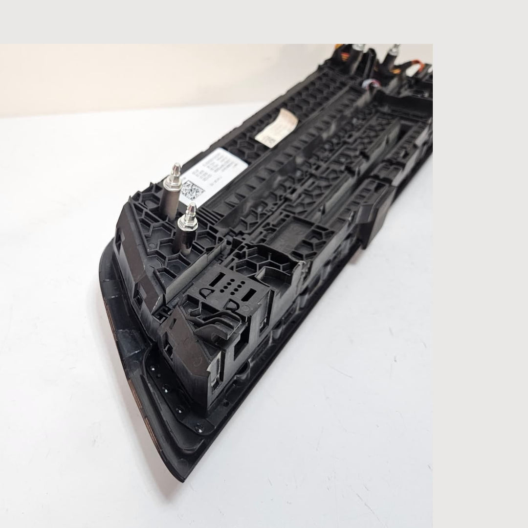 2017-2020 BMW  5 Series G30 G31 530i Air Conditioning Control Panel 5A09B19