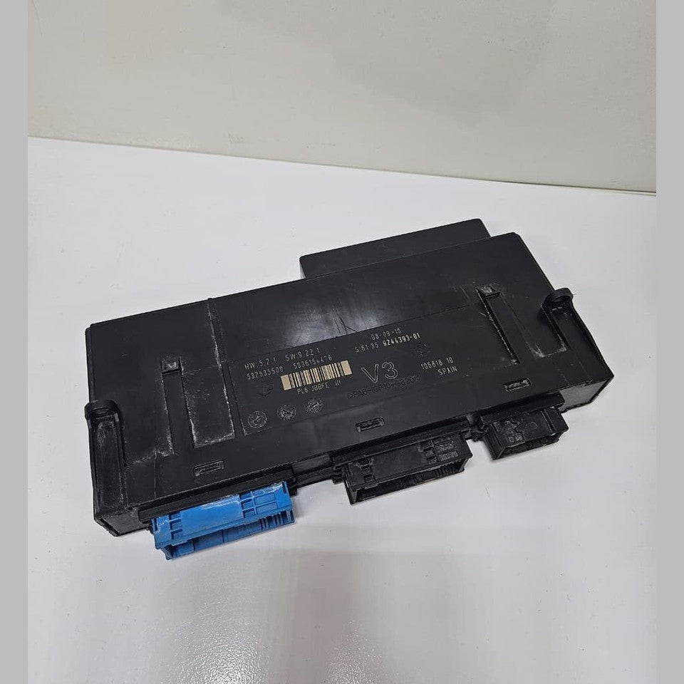 2011-2016 BMW 535i Body Control Module 9244393 OEM