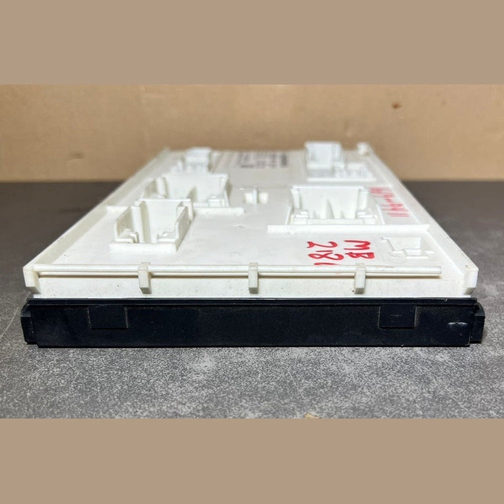 Mercedes-Benz W166 ML GL GLE Front SAM Body Control Module Unit A166 9009411 OEM