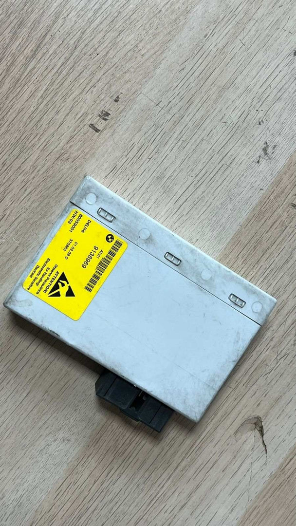 BMW 2008 BMW 535xi Power Control Module 9138969 E60 models including 535xi and 5