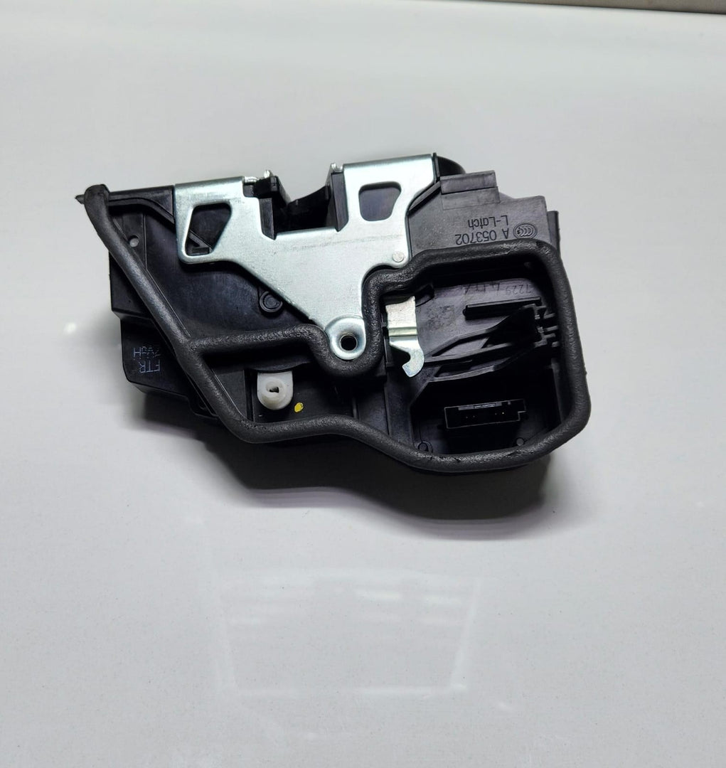 BMW Door Lock Actuator Front Right 7229462 1 Series F20 3 Series 5 Series E60 