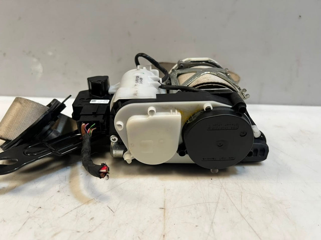 BMW 530  5 Series G30 G31 Front Seat Belt Right FR Tensioning System 34027306