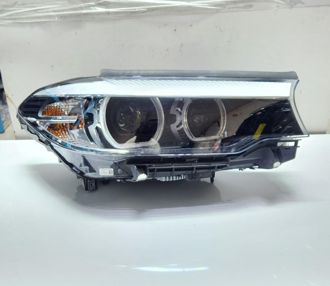 2016-2020 BMW 5 Series LED Headlight Right Driver Side 8499114 G30 G31 OEM