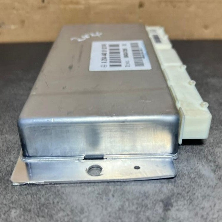 08-12 Mercedes W204 C-Class Air Airmatic Suspension Control Module A204 4400102