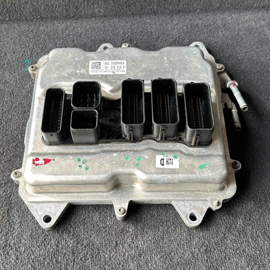 BMW F01 F02 F06 F07 F12 550i 650i 8 614 MODULE UNITÉ DE COMMANDE MOTEUR -...