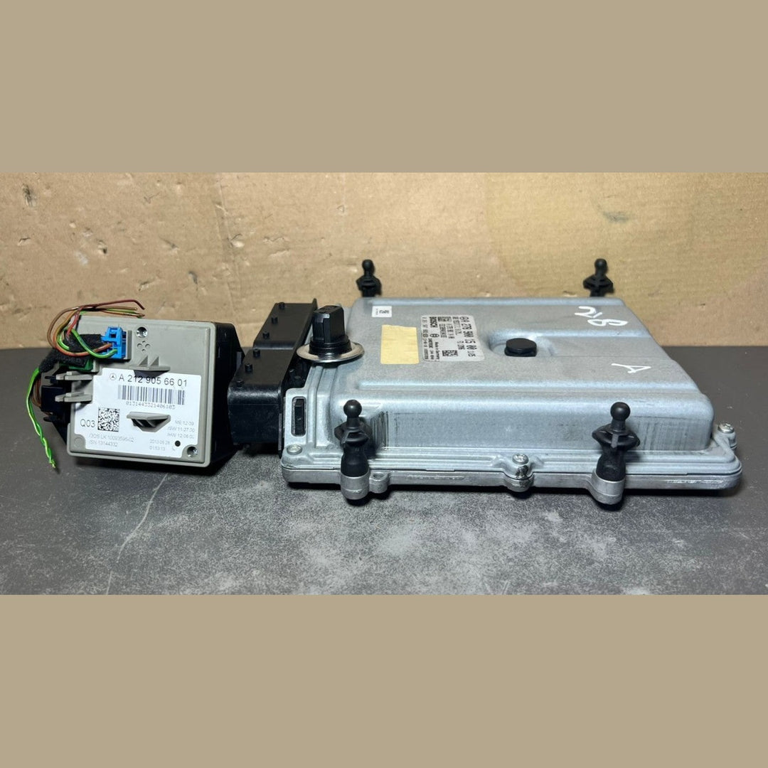 Mercedes W218 ECU Engine Control Module Ignition Key Switch Set A278 9001500 OEM