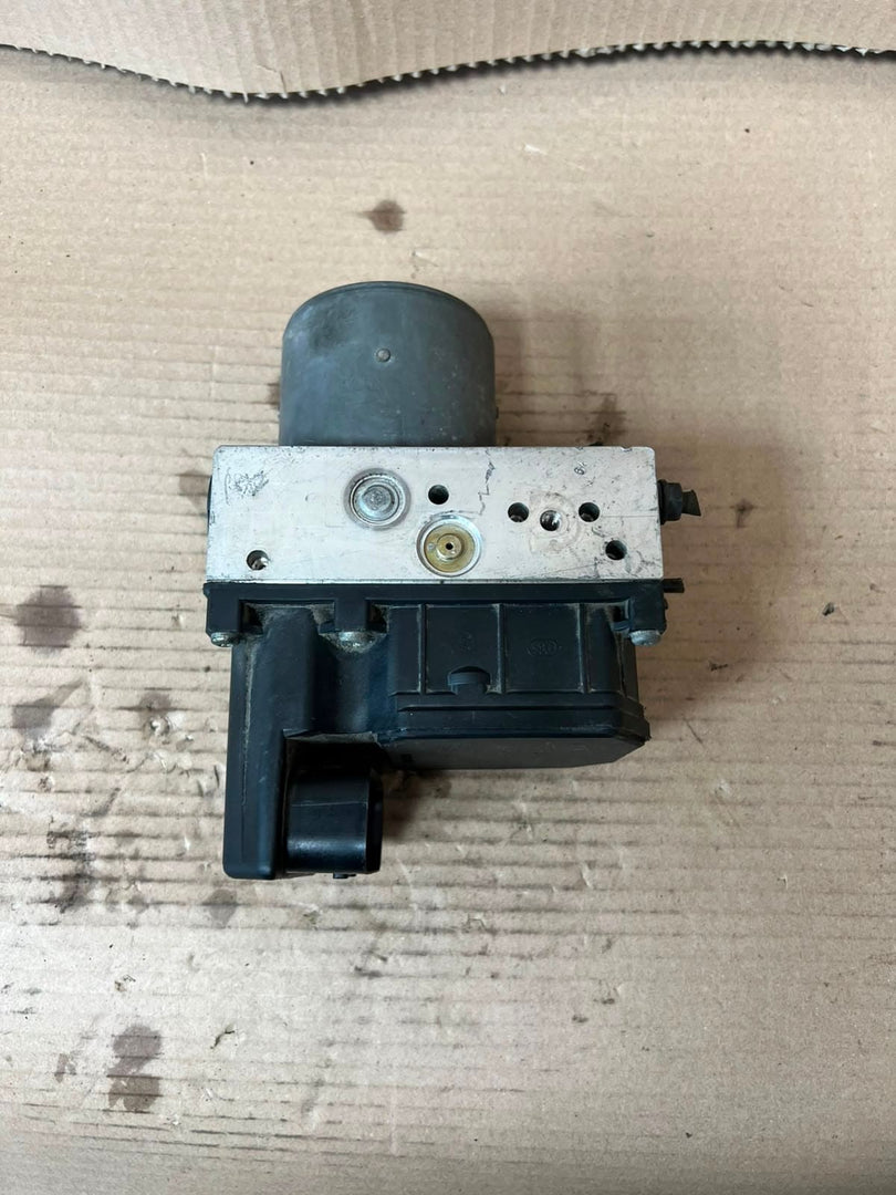 2001-2003 BMW 5' 7' 525i E38 E39 ABS Pump Control Module 6750345 OEM