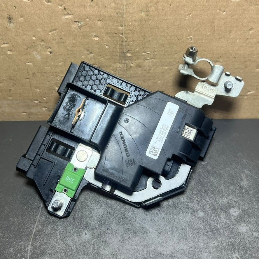 18-22 Mercedes-Benz W247 W118 CLA Battery Fuse Box Current Limiter A247 90636603