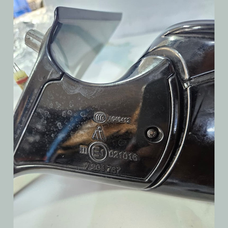 OEM BMW 5 SERIES GT F07 LEFT PASSENGER SIDE WING MIRROR 3PIN 7204767