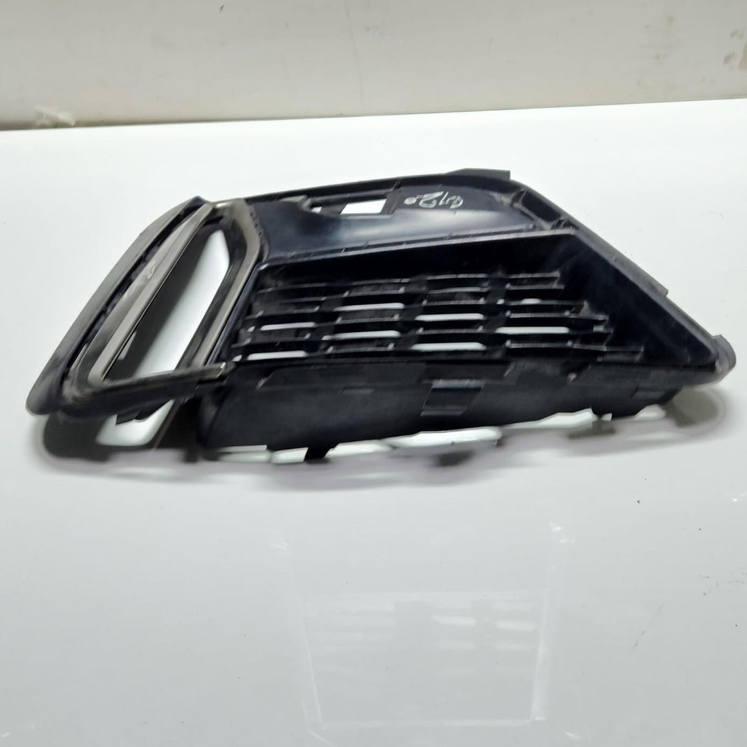BMW M340 Bumper Ventilation Grille Right Front 8075650 3 Series G20 G21 M340