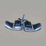 Bild in die Galerieansicht laden, BMW X1 F25 STEERING SHIFTER WHEEL PADDLES - 9242983