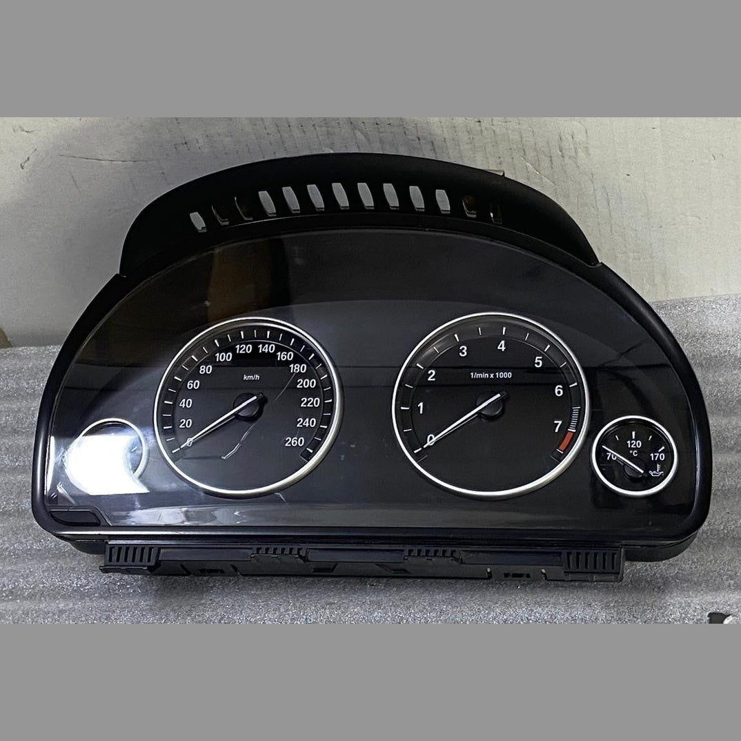 OEM BMW 5 F10 F11 2013 speedometer instrument Panel cluster 9285189