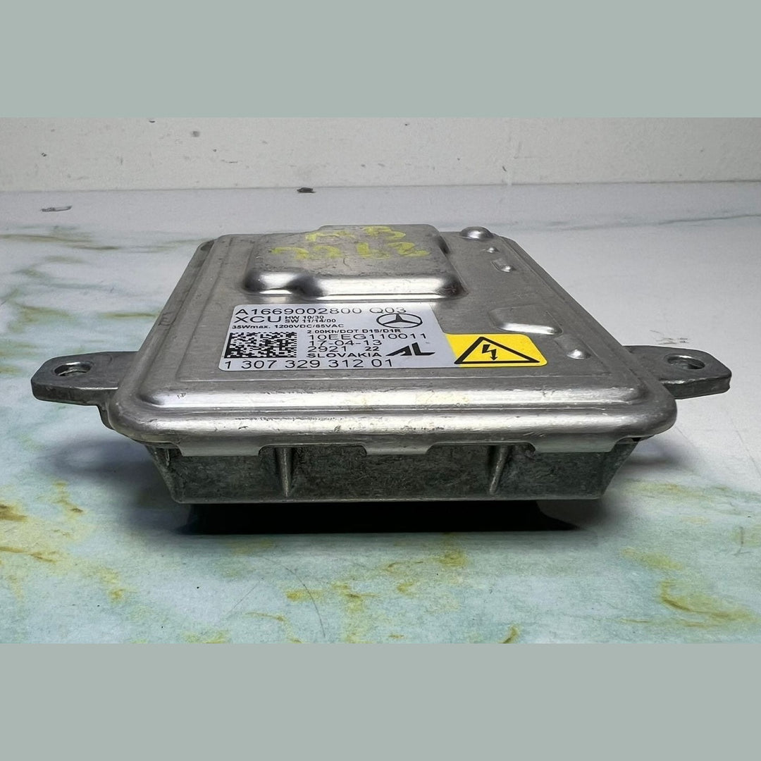 Mercedes Xenon HID Headlight Ballast Control Unit A1669002800 GLK SLK CLS GL