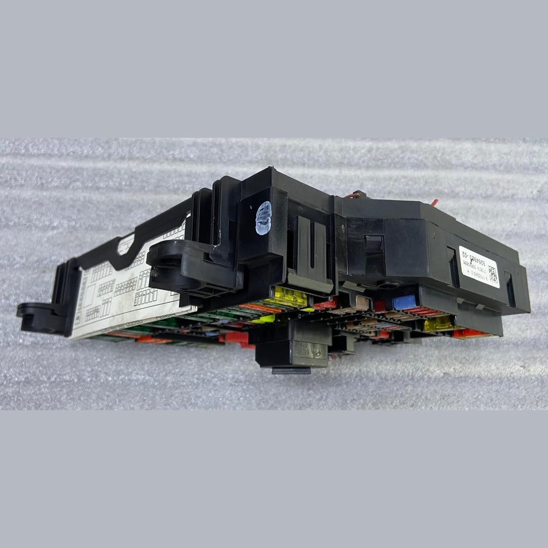 OEM BMW 528i F10 Rear Power Distribution Fuse Box Module 9264923
