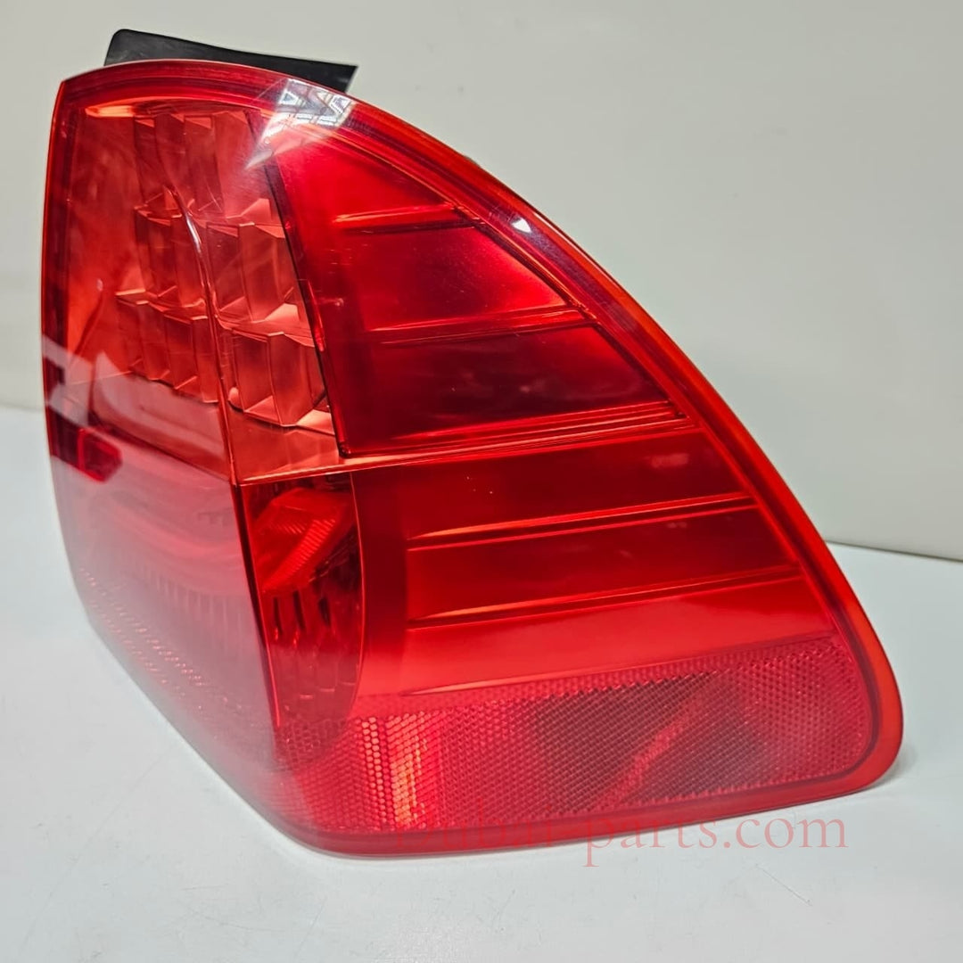 OEM BMW 3 Series E90 E91 Rear Taillight Right Led 7289432