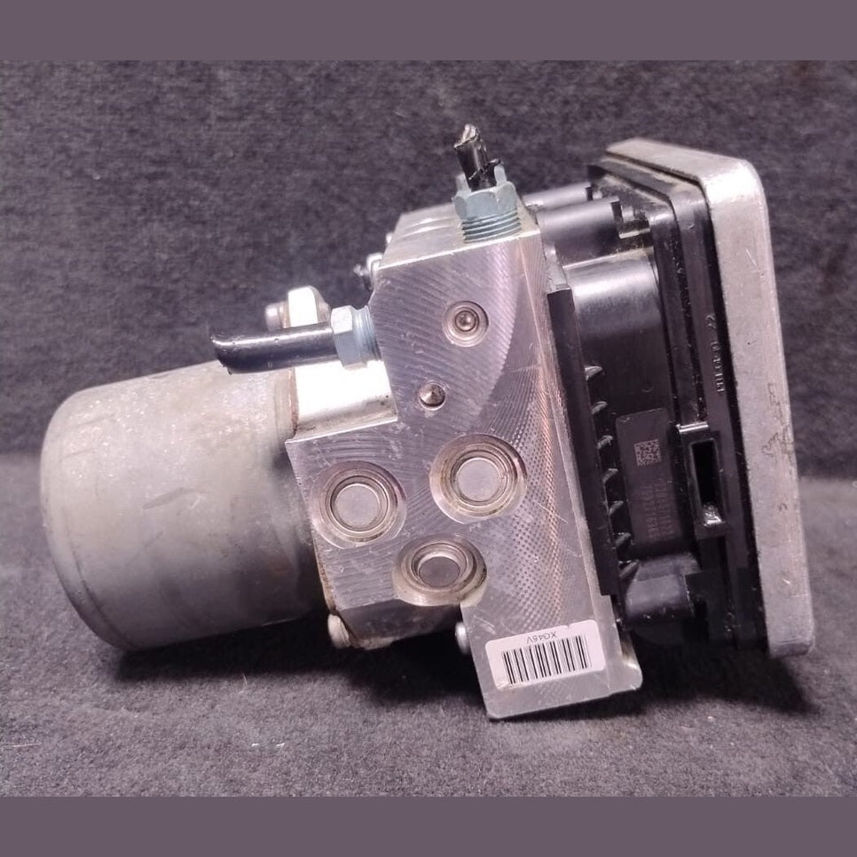 OEM BMW X3 X4 G01 G02 M40i DSC Anti Breaking System  Pump Computer Unit 6889162
