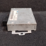 Bild in die Galerieansicht laden, BMW E65 / E66 REAR ENTERTAINMENT HEADSET CONTROL MODULE (K/H INTERFACE) 6930352