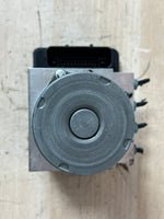 Bild in die Galerieansicht laden, BMW 520d F11 Touring ABS ESP System Block Hydraulic Block Control Unit 6881305