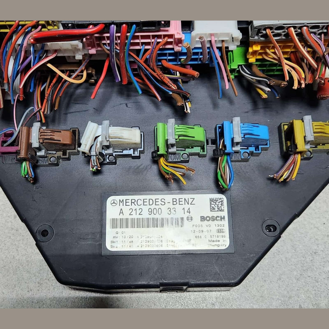 Mercedes-Benz Sam Control Module Front/Rear A2129003314 W204 C-Class 