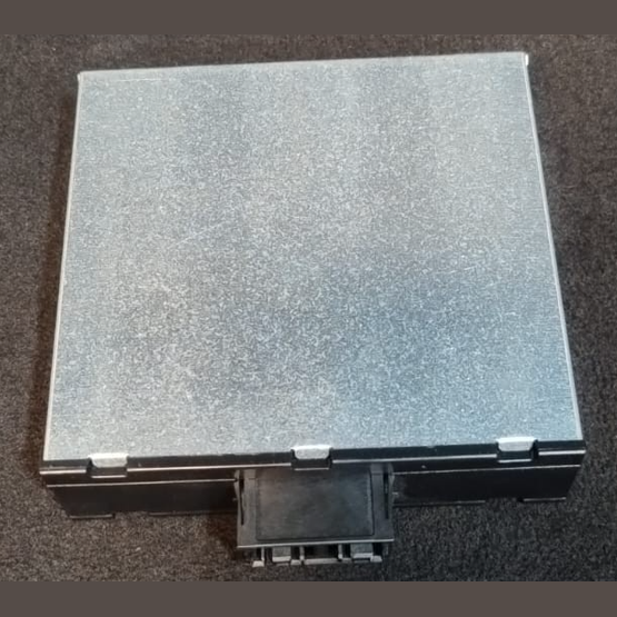 BMW X1 E84  E87 E88 E82 E90 E93 VOLTAGE CONVERTER CONTROL MODULE OEM -9253208