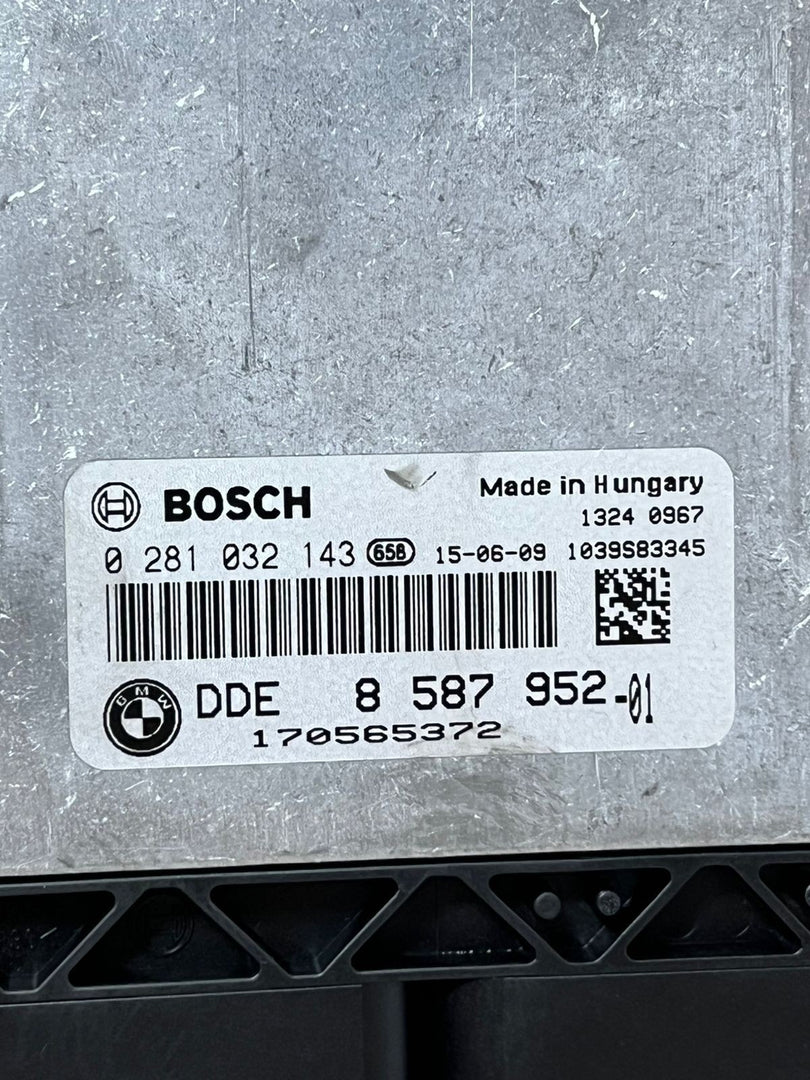 BMW 218d 2015 F45 B47 ENGINE CONTROL UNIT ECU KIT DDE 8587952