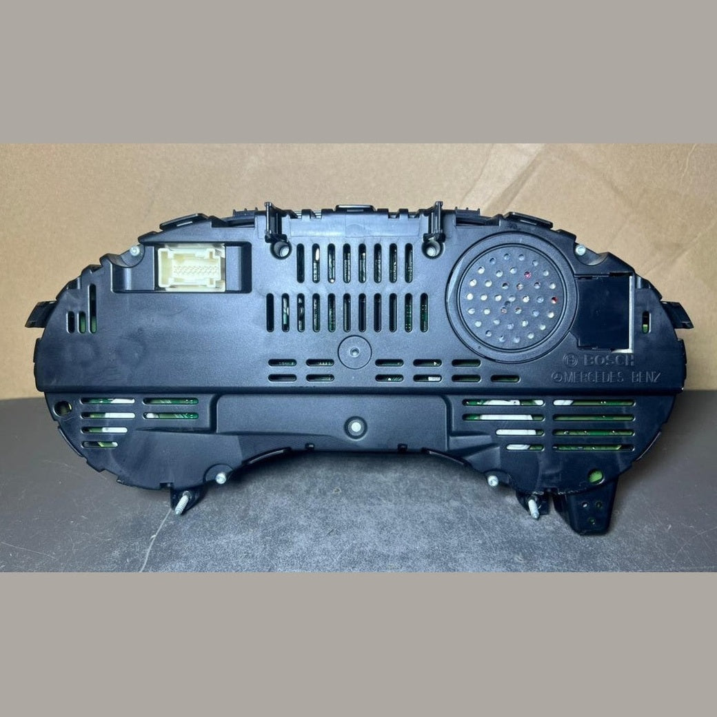2012-2014 Mercedes-Benz W246 B-Class Instrument Cluster Speedometer A246 9009214