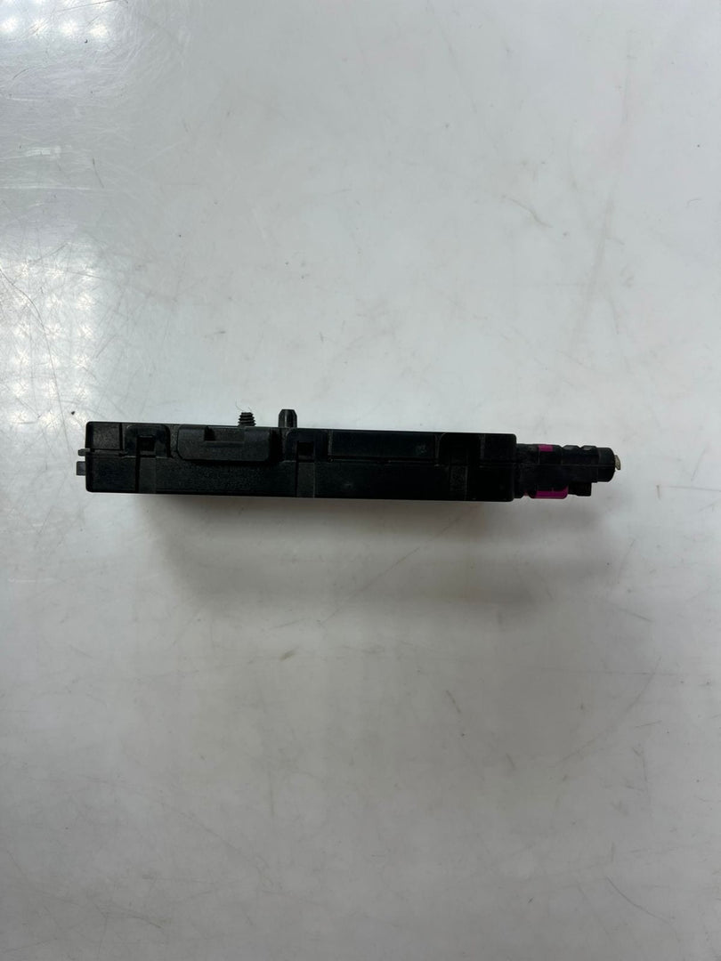 BMW 1 Series F20 F21 Diversity Antenna Amplifier AM/ FM VICS 9226886 OEM