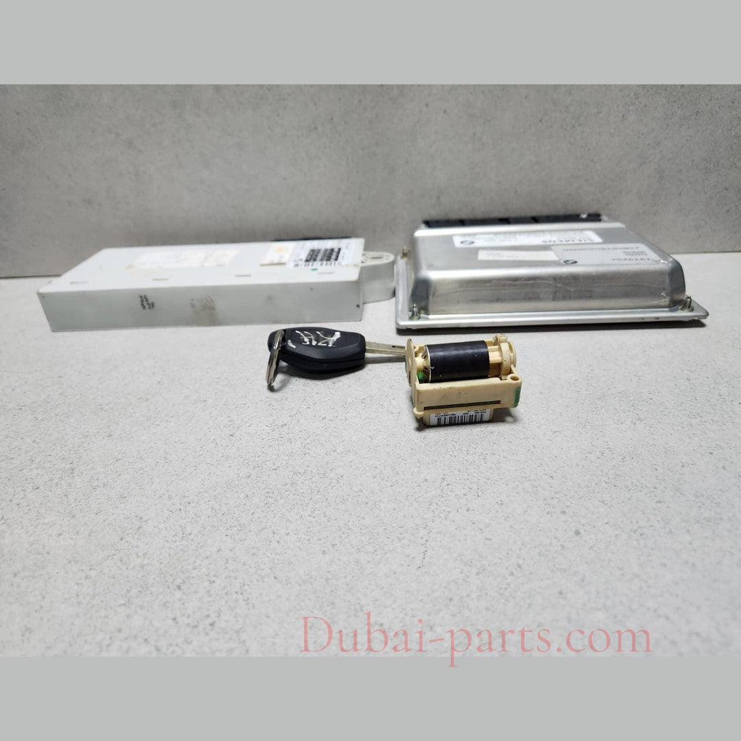 2001-2010 BMW 525i Engine Control Unit 7530260 E65 730 M54 