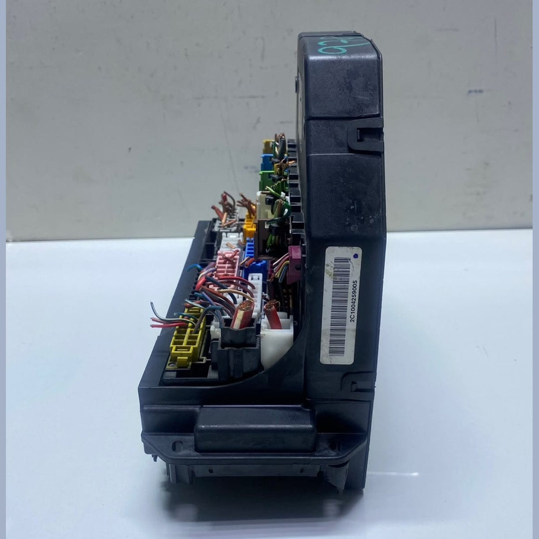 2010-2013 Mercedes-Benz C200 Front Sam Fuse Box Control Module A2129009705